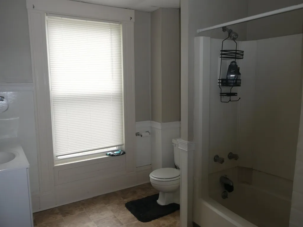 3 Walnut Street Manchester NH 03104