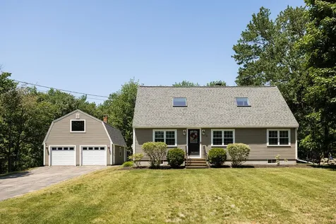 11 Ryan Circle Rochester NH 03867