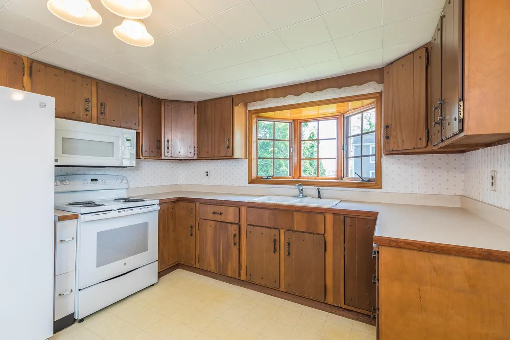 9 Cottle Lane Kittery ME 03904