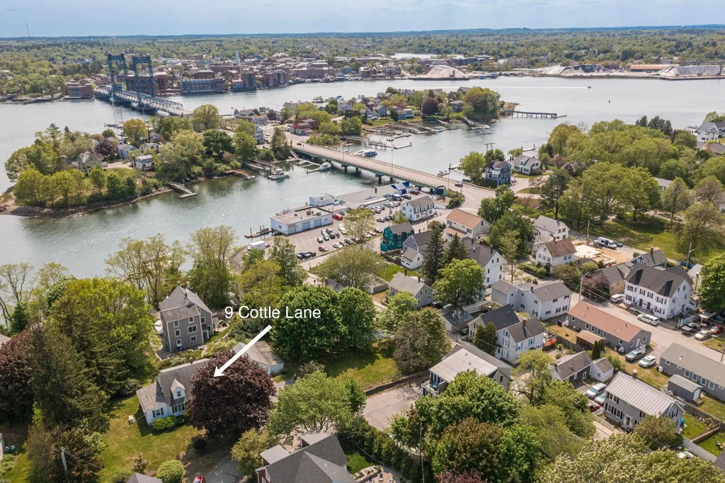 9 Cottle Lane Kittery ME 03904