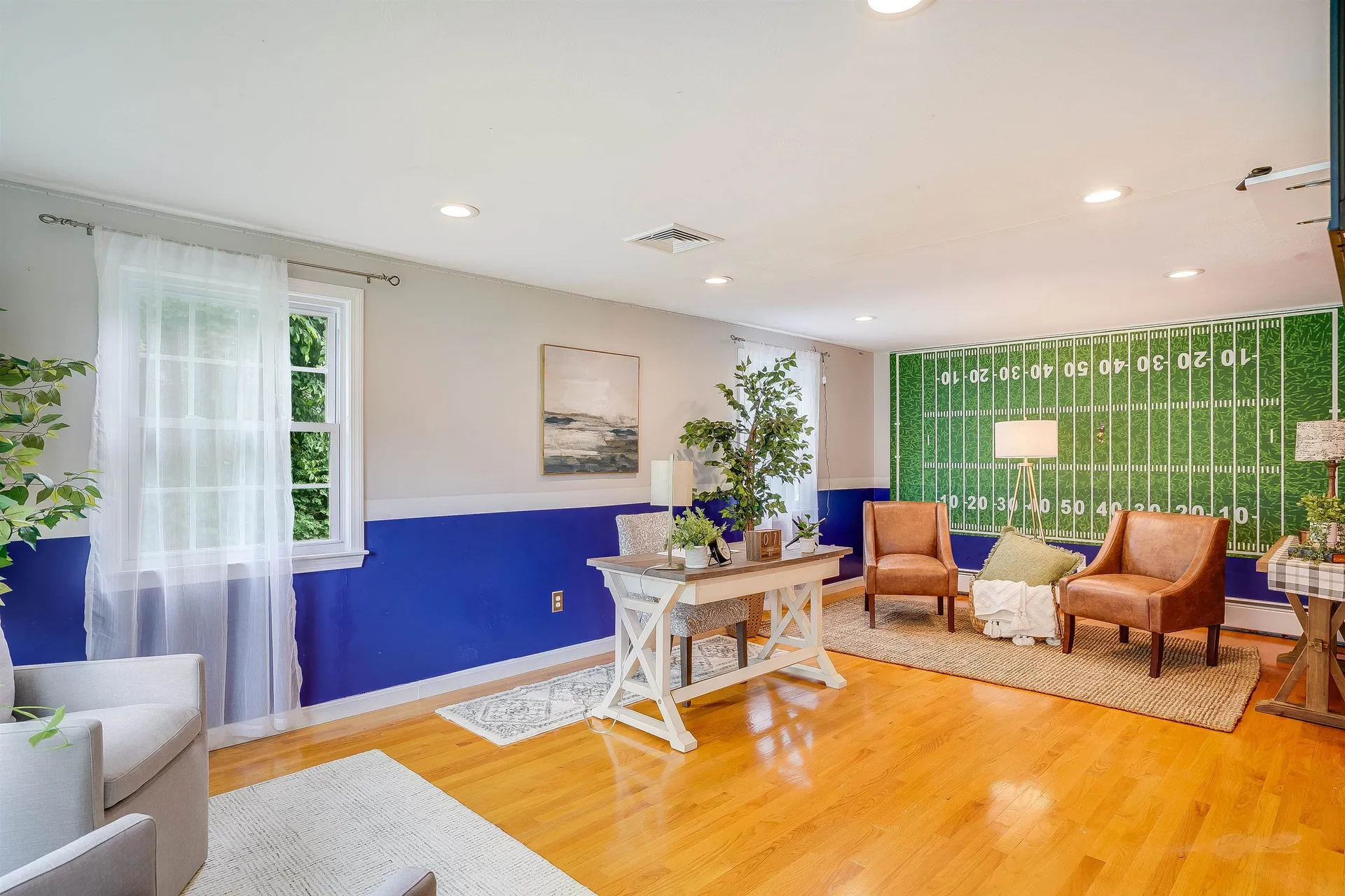 17 Thoreau Drive Nashua NH 03062-2452