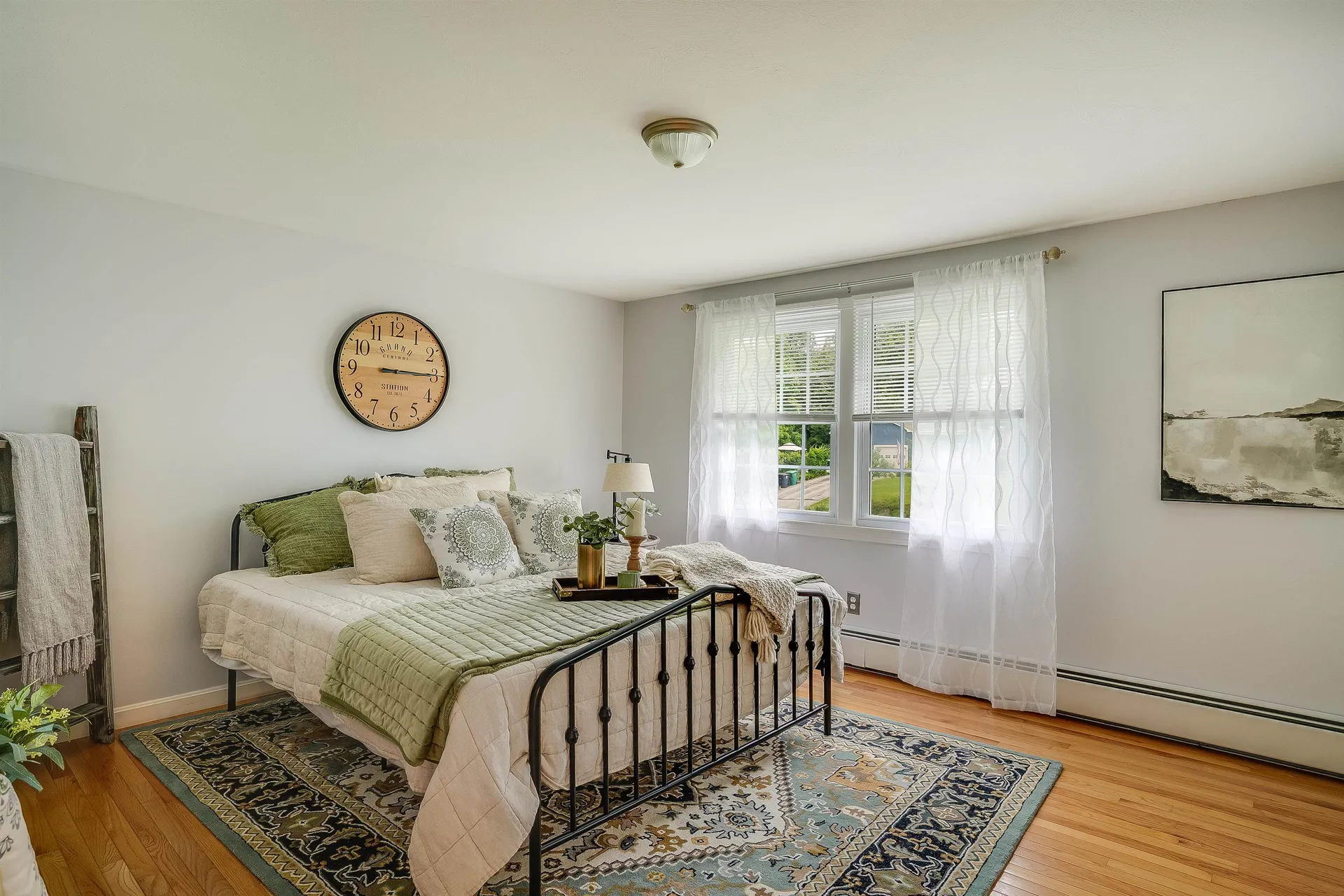 17 Thoreau Drive Nashua NH 03062-2452