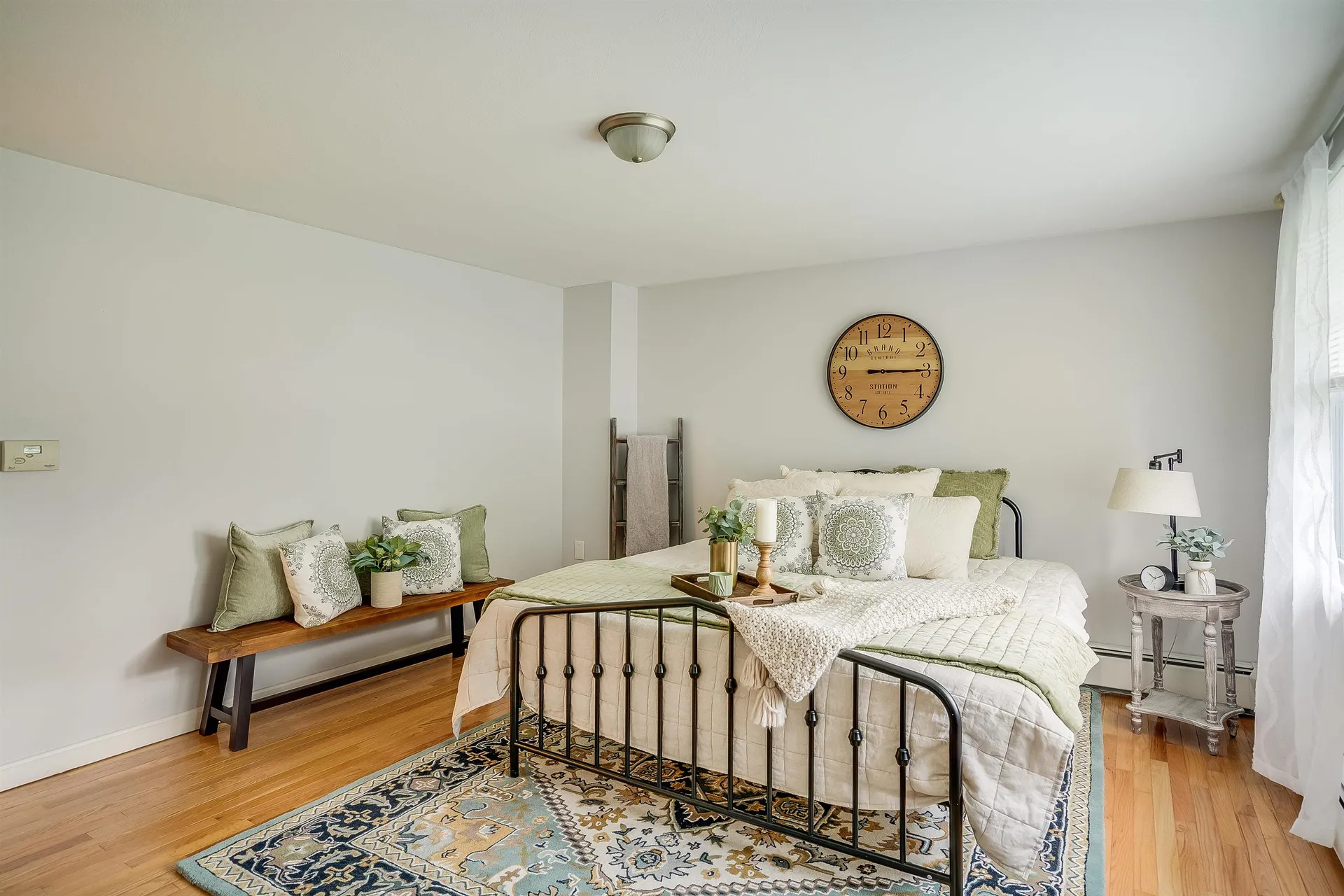 17 Thoreau Drive Nashua NH 03062-2452