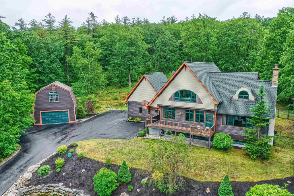 25 Wildwood Road Auburn NH 03032