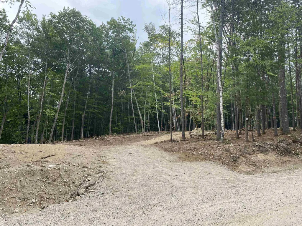 23 Woodcrest Drive Ossipee NH 03864