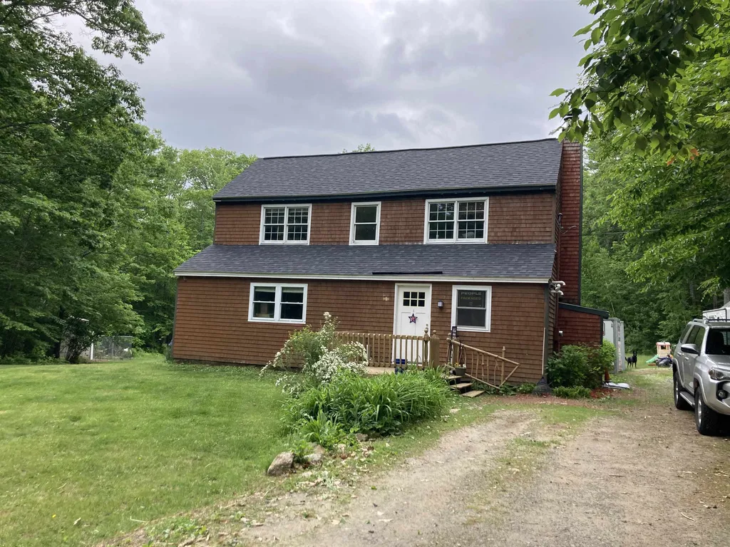 89 Lane Road Holderness NH 03245