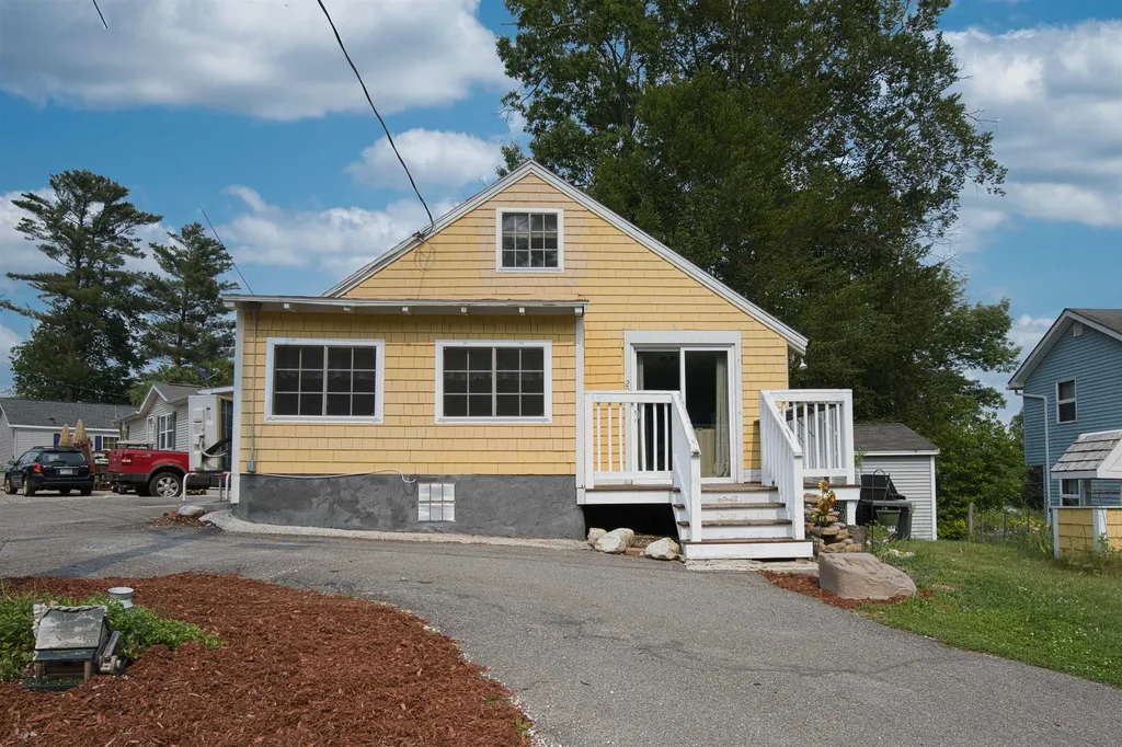 205 Chases Grove Road Derry NH 03038