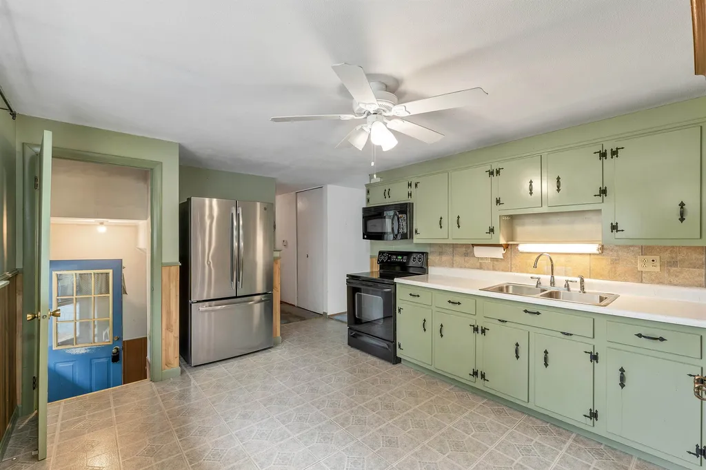 6 Cheyenne Street Dover NH 03820