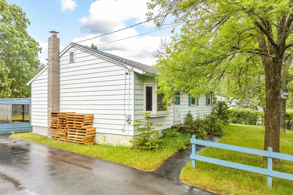 6 Cheyenne Street Dover NH 03820