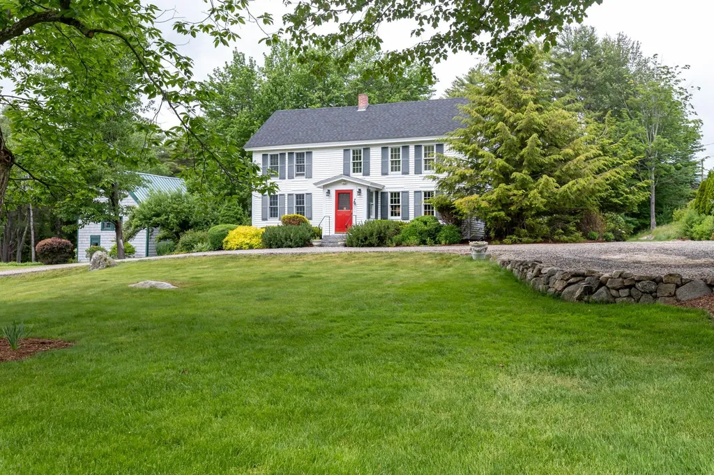 184 Moultonboro Neck Road Moultonborough NH 03254