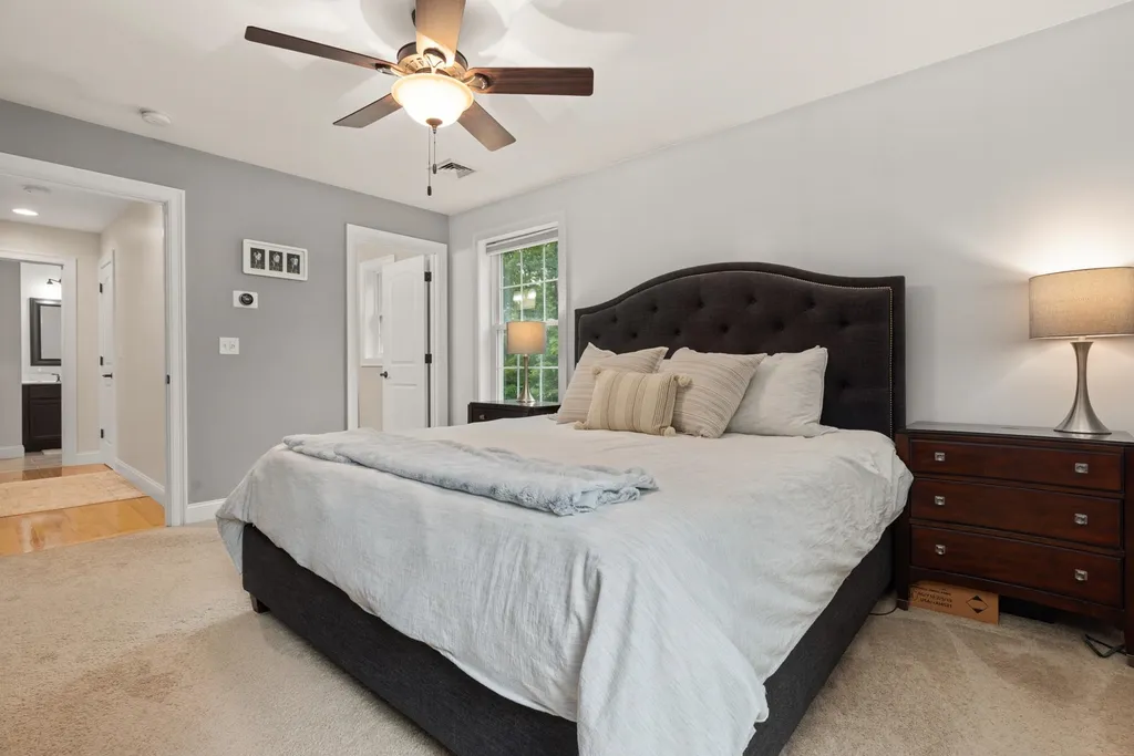 39 Post Road North Hampton NH 03862