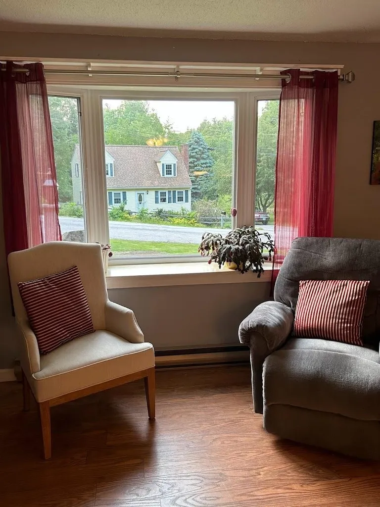 1 Adams Way Raymond NH 03077