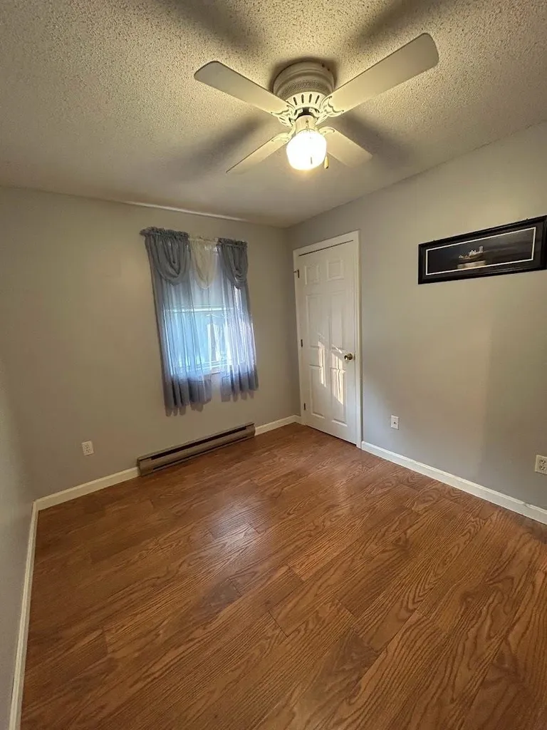 1 Adams Way Raymond NH 03077