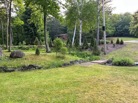1 Adams Way Raymond NH 03077