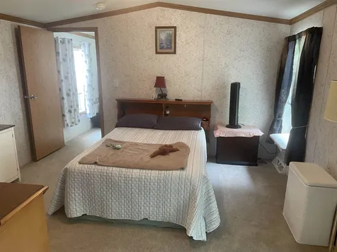 11 Easy Street Holderness NH 03245