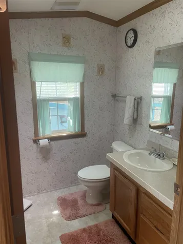 11 Easy Street Holderness NH 03245