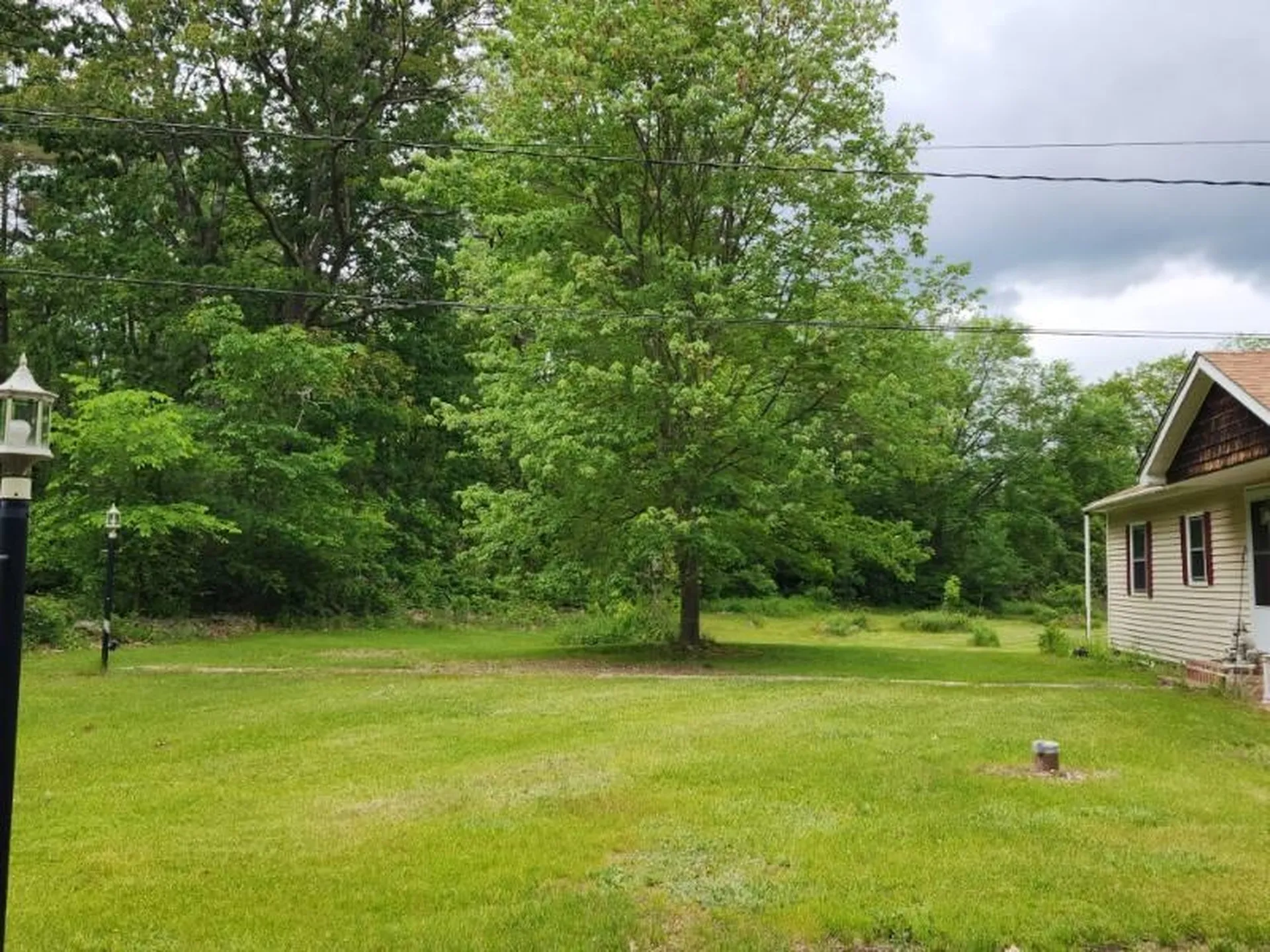 437 Chester Road Auburn NH 03032