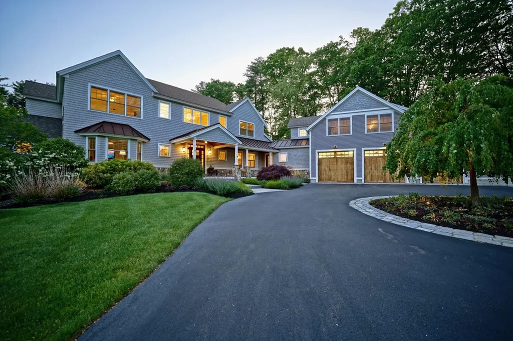 4 Marjorie Way Rye NH 03870