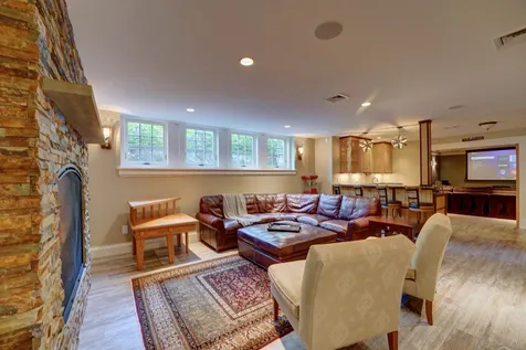4 Marjorie Way Rye NH 03870