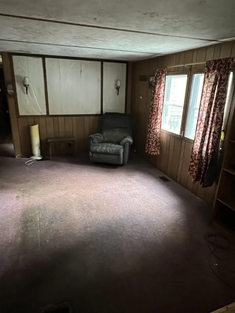 11 Crescent Drive Brattleboro VT 05301
