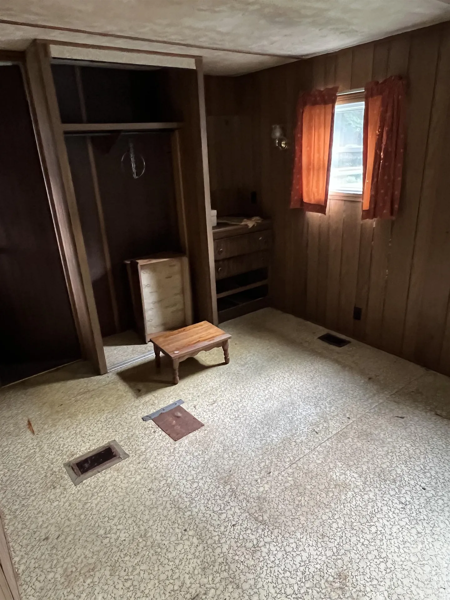 11 Crescent Drive Brattleboro VT 05301