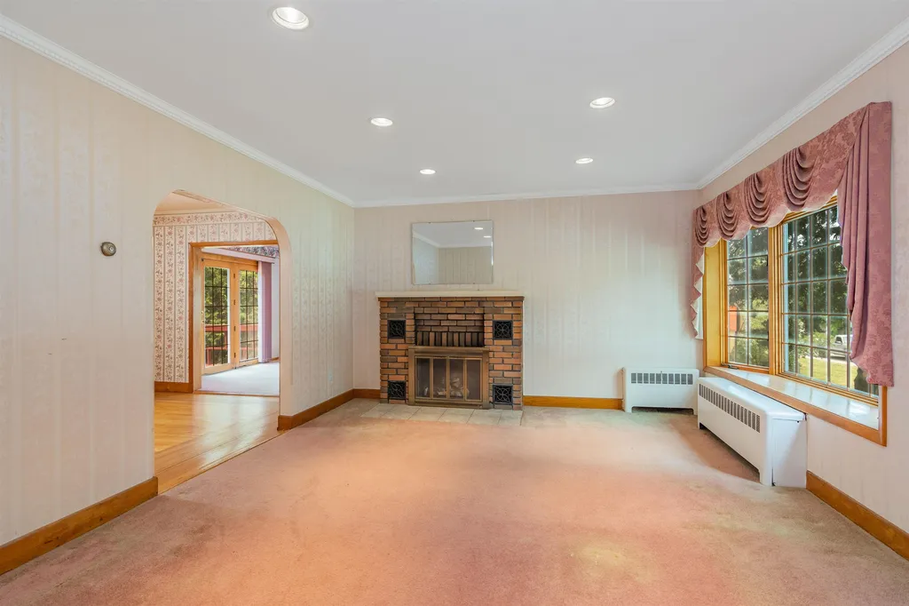 957 Pine Street Burlington VT 05401