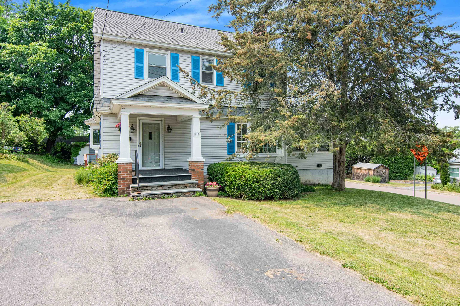 957 Pine Street Burlington VT 05401