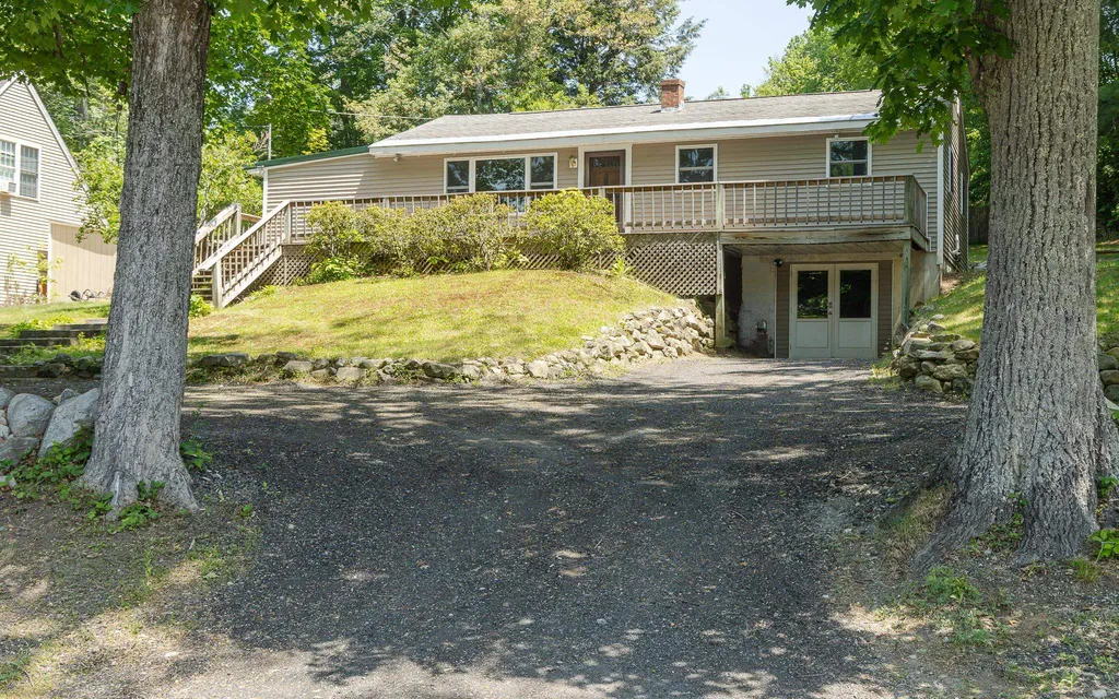 105 Old Walpole Road Keene NH 03431