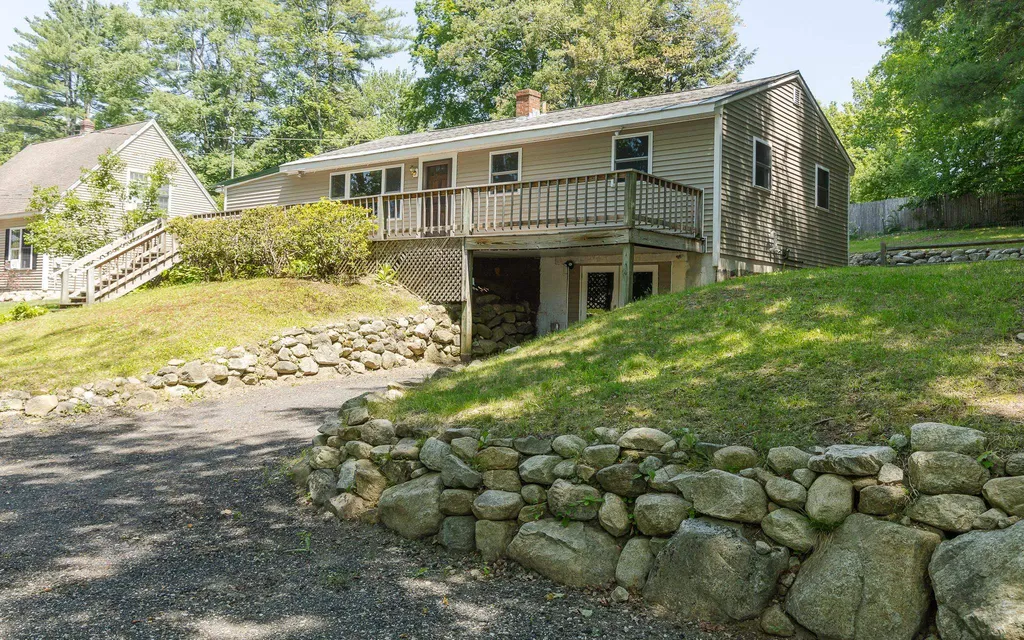 105 Old Walpole Road Keene NH 03431