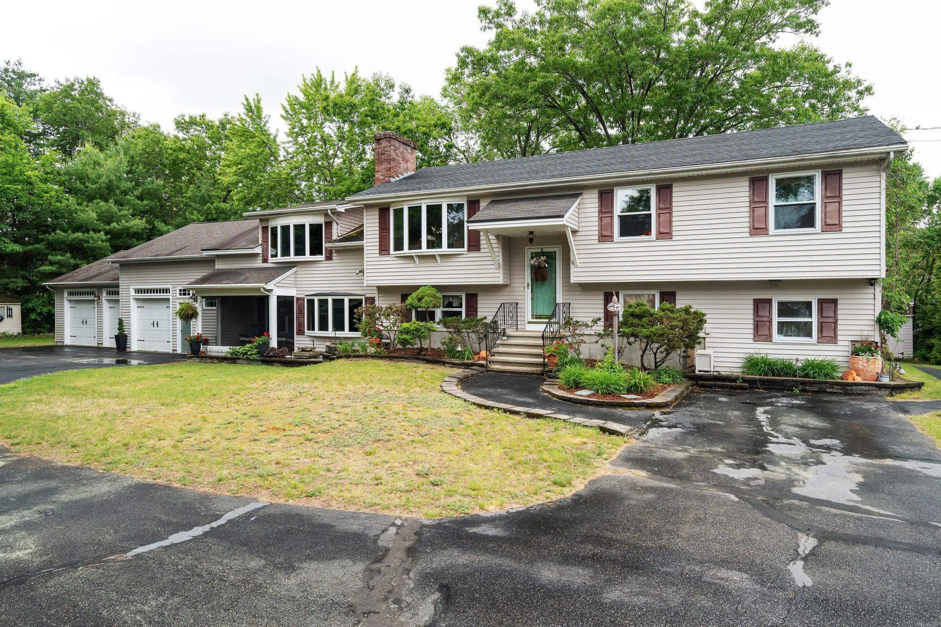242 Eve Street Manchester NH 03104