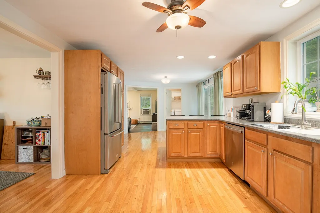 21 Taylor Road Dover NH 03820