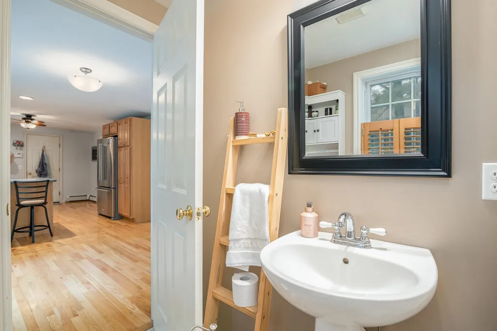 21 Taylor Road Dover NH 03820