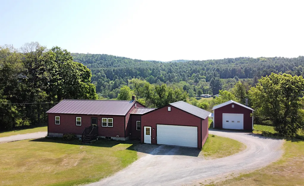 34 Us Route 5 Waterford VT 05819
