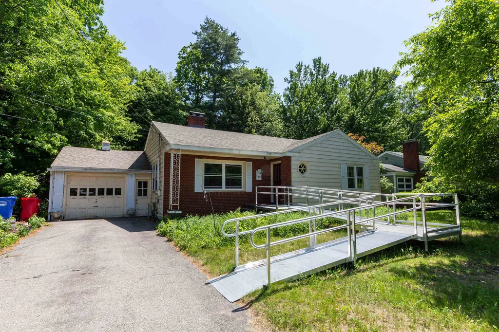 7 Ivy Lane Burlington VT 05408