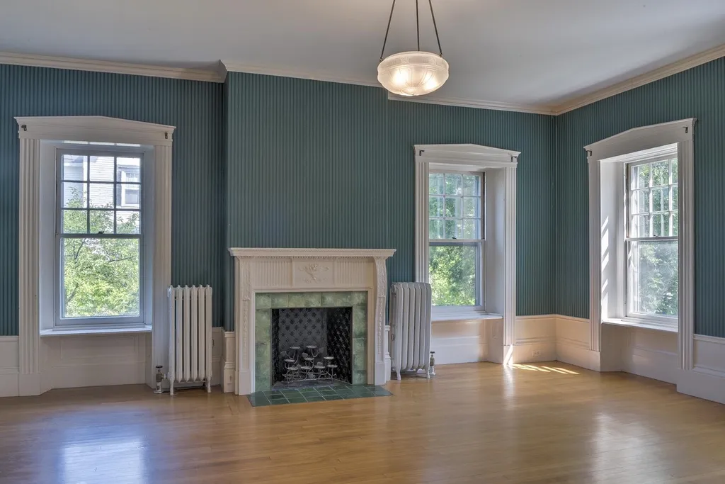 180 Court Street Keene NH 03431
