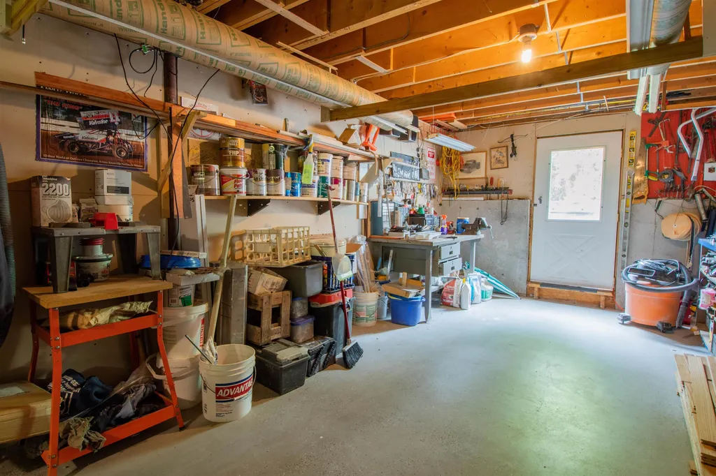 631 Cohas Avenue Manchester NH 03109