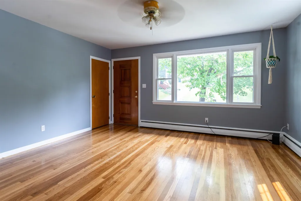 631 Cohas Avenue Manchester NH 03109