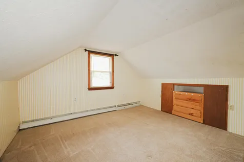 24 Hayden Street Nashua NH 03060