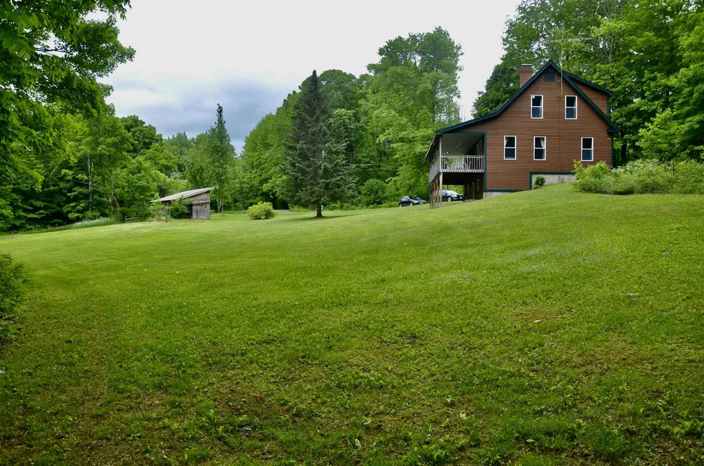 2258 Dartt Hill Road Bethel VT 05032