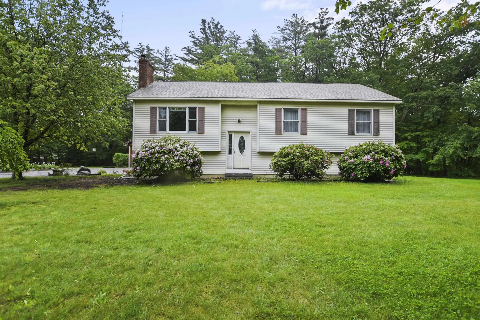 570 Mammoth Road Londonderry NH 03053