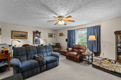 26 Amoskeag Drive Goffstown NH 03045