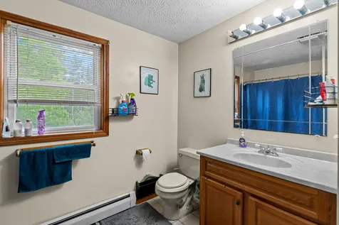 26 Amoskeag Drive Goffstown NH 03045