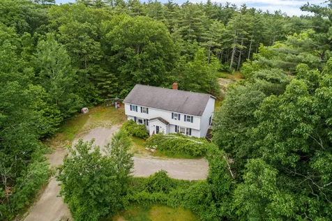 26 Amoskeag Drive Goffstown NH 03045