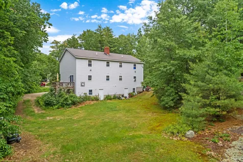 26 Amoskeag Drive Goffstown NH 03045