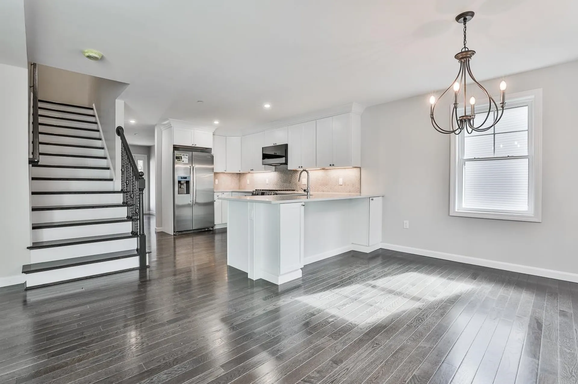 18 Forestedge Way Manchester NH 03102