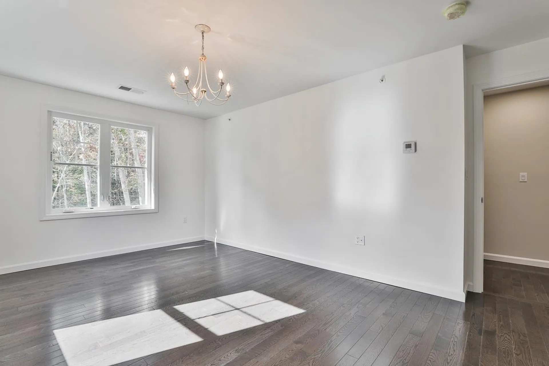 18 Forestedge Way Manchester NH 03102