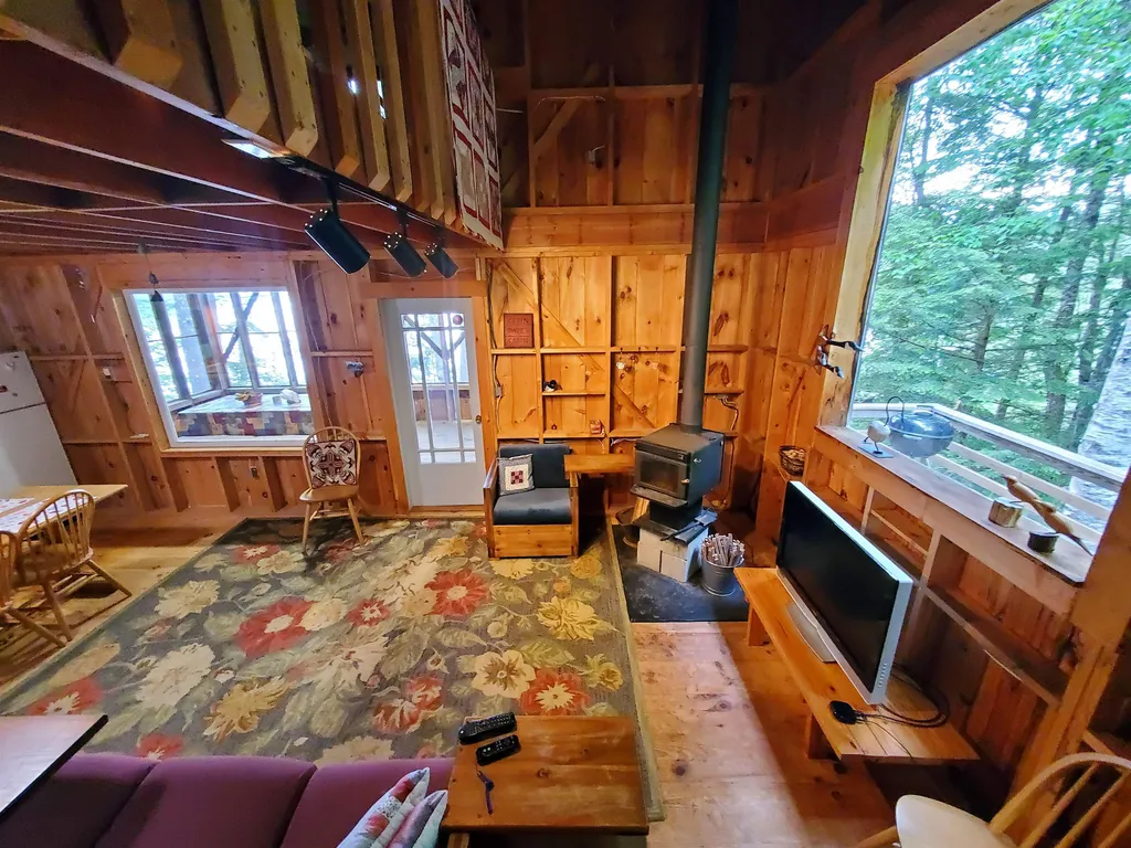 219 Algonquin Road Enfield NH 03748