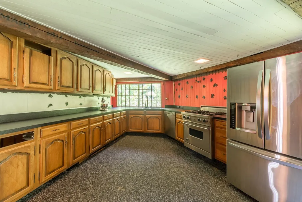 620 Four Corners Road Springfield NH 03284