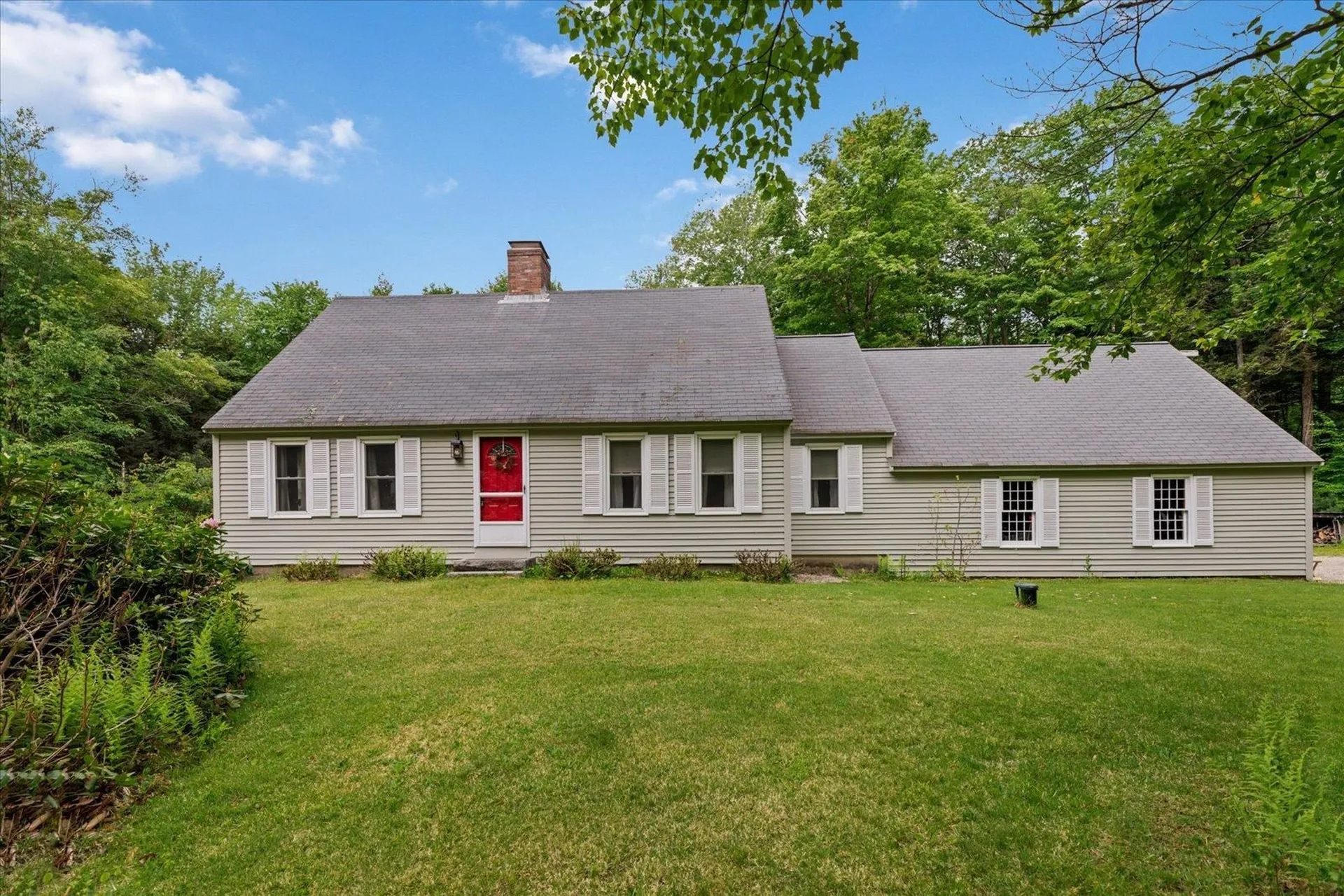 35 Carriage Hill Road Hancock NH 03449