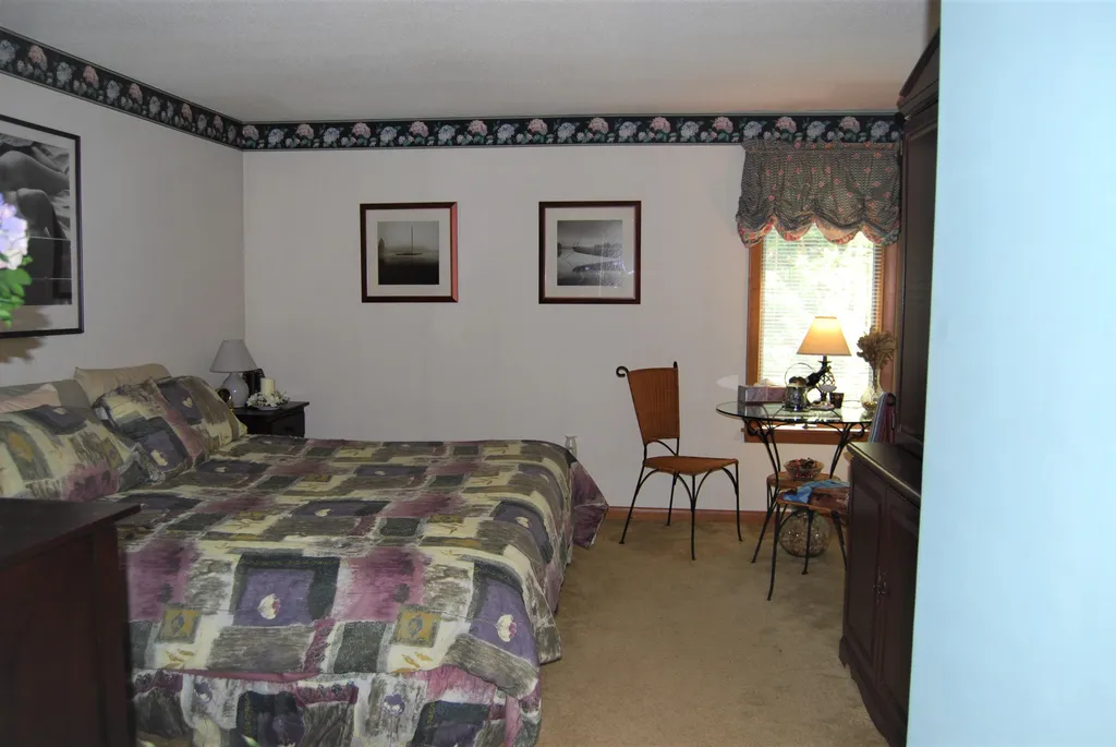 3 Lakeview Place Grantham NH 03753